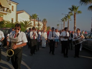 2 agosto: processione